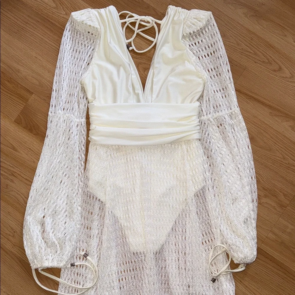 PatBO Plunge Long Sleeve Beach Dress Ivory Lace Mesh Dress Seashell Medium - Picture 10 of 11